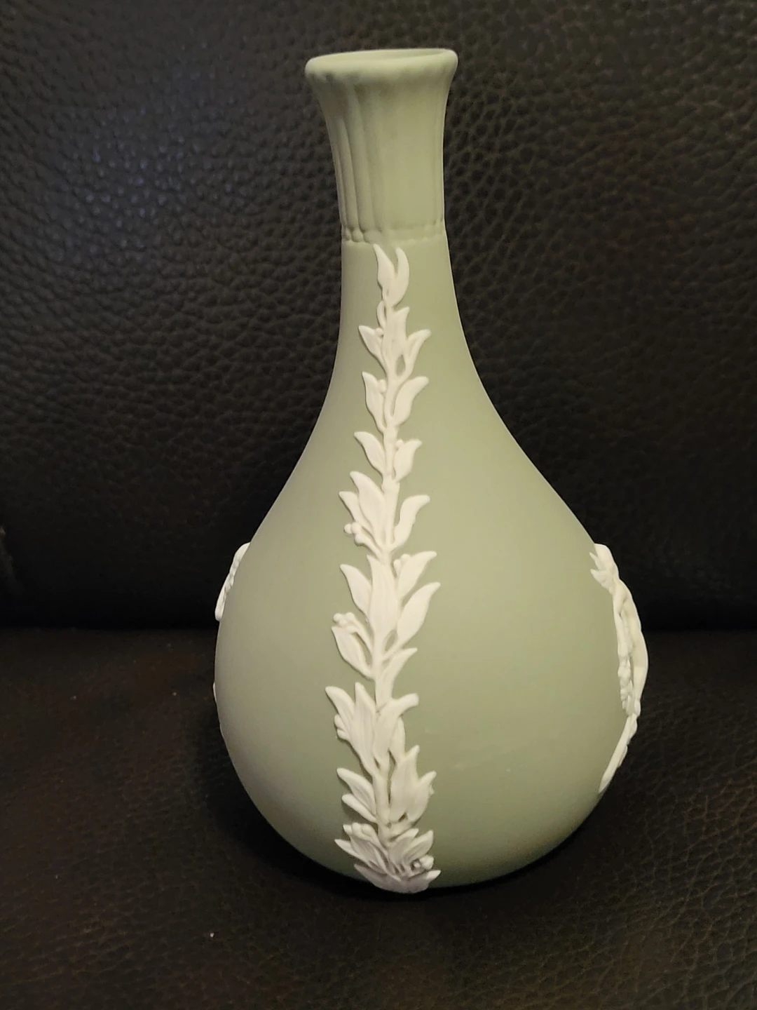 Sage Green Wedgwood Jasperware Vase - photo 4