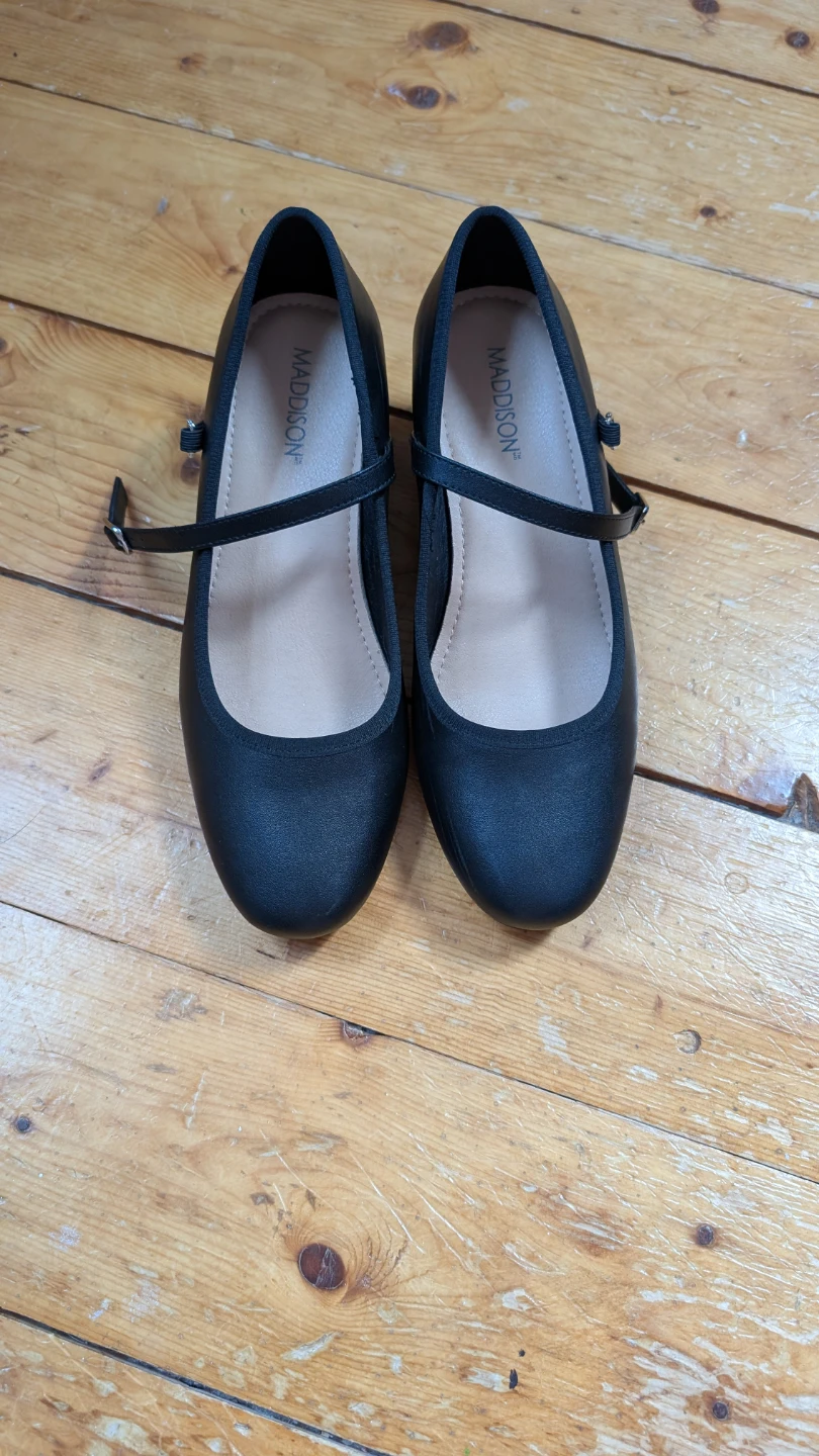 Maddison Kate Mary Jane's - Size 7.5