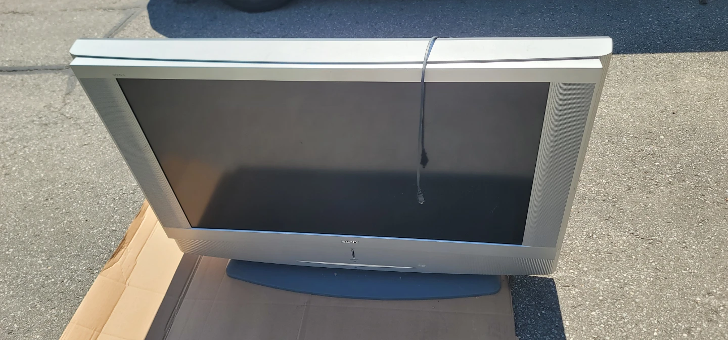 Sony CRT TV with Remote