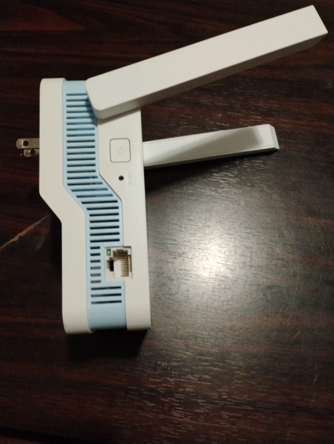 Macard RE 1200 Dual Band Wi-Fi Range Extender - photo 2