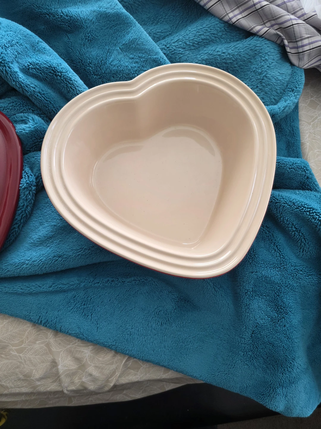 Le Creuset Heart Shaped Dish 2.4L with extra lid - photo 2
