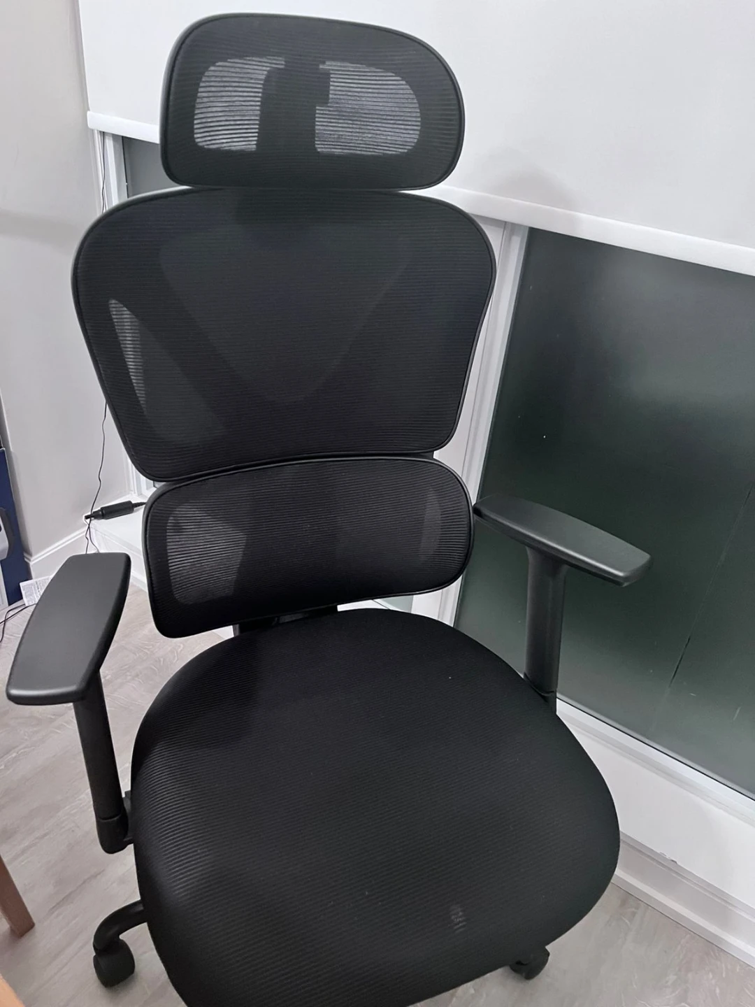 Black Mesh Office Chair with Headrest
