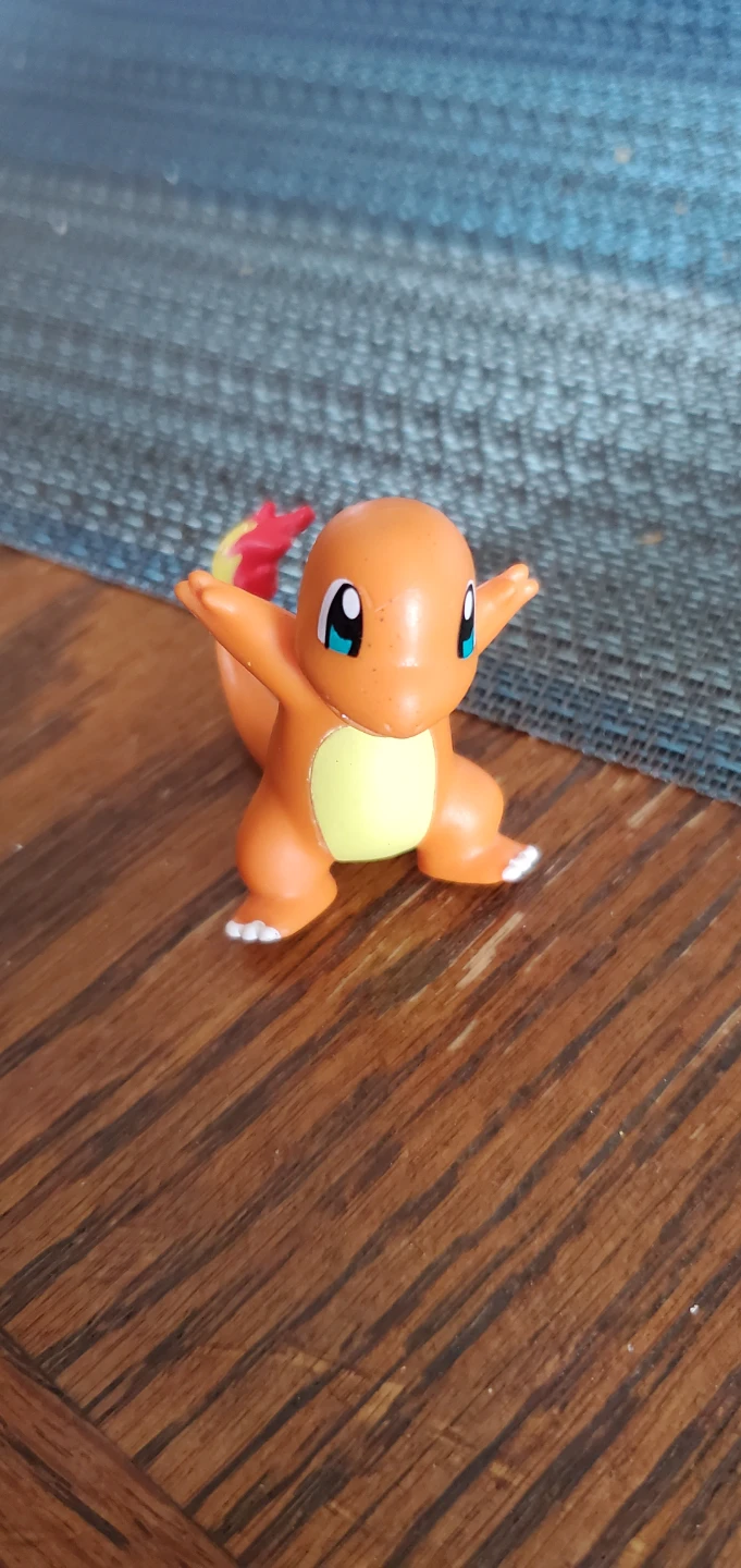 Pokémon Charmander and Wooper Figurines - photo 2