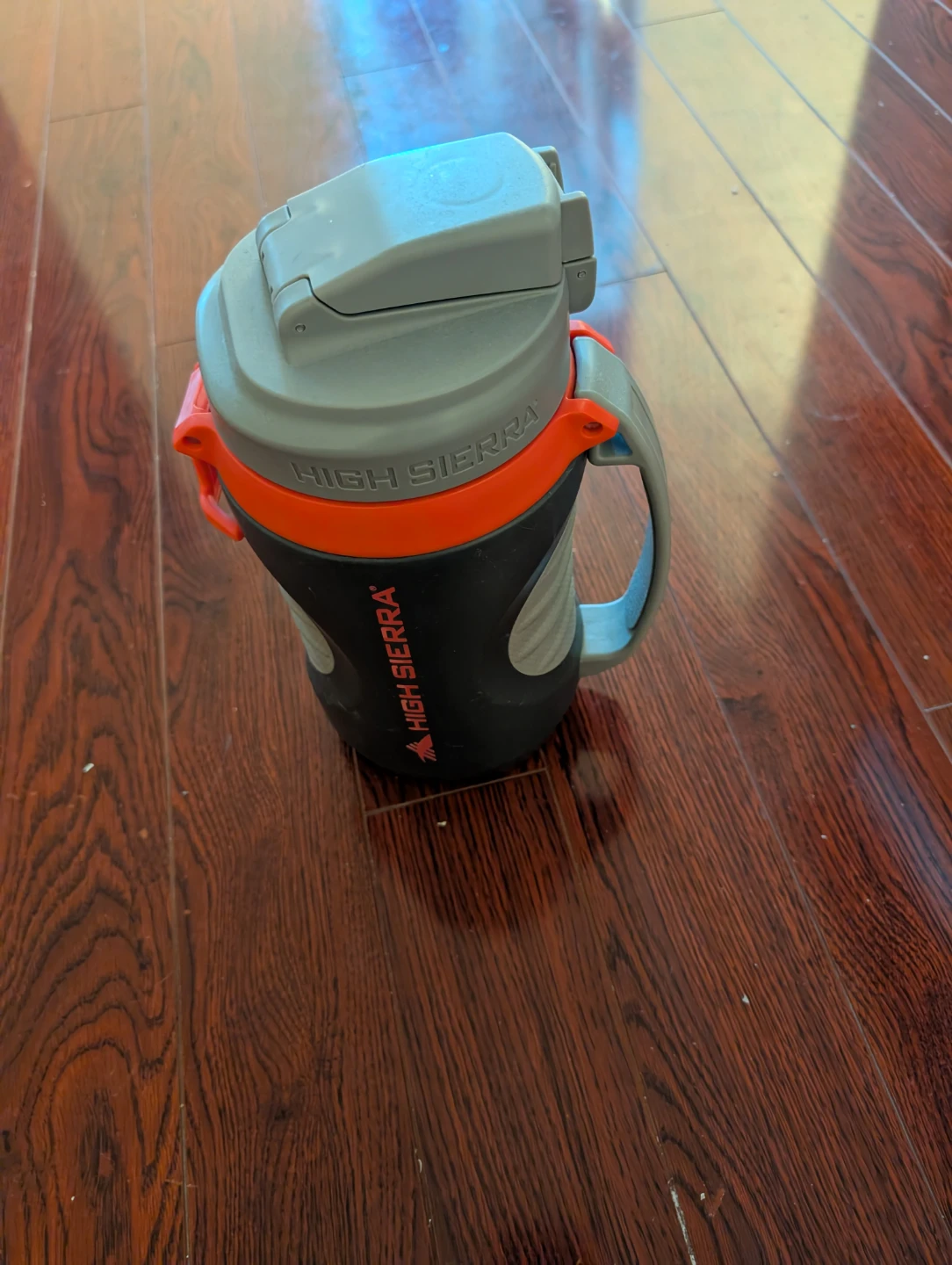 High Sierra Tumbler with Handle