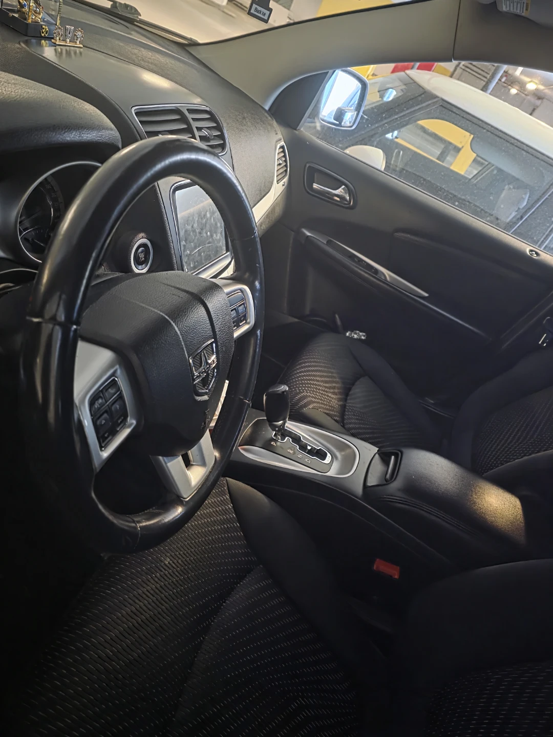 Grey Dodge Journey - photo 3