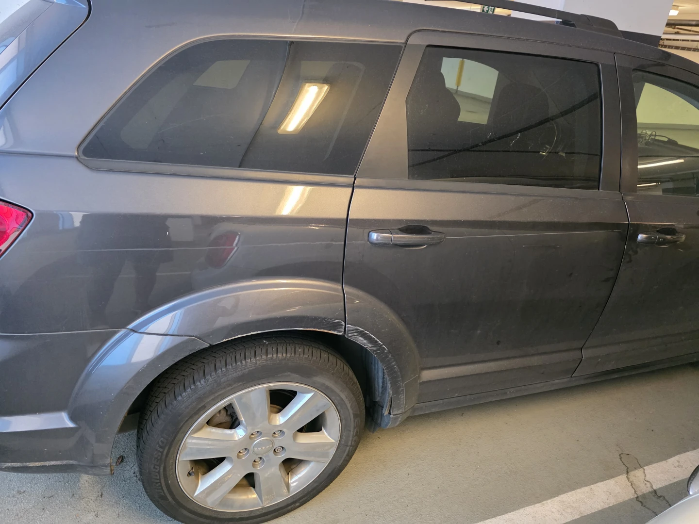 Grey Dodge Journey - photo 5