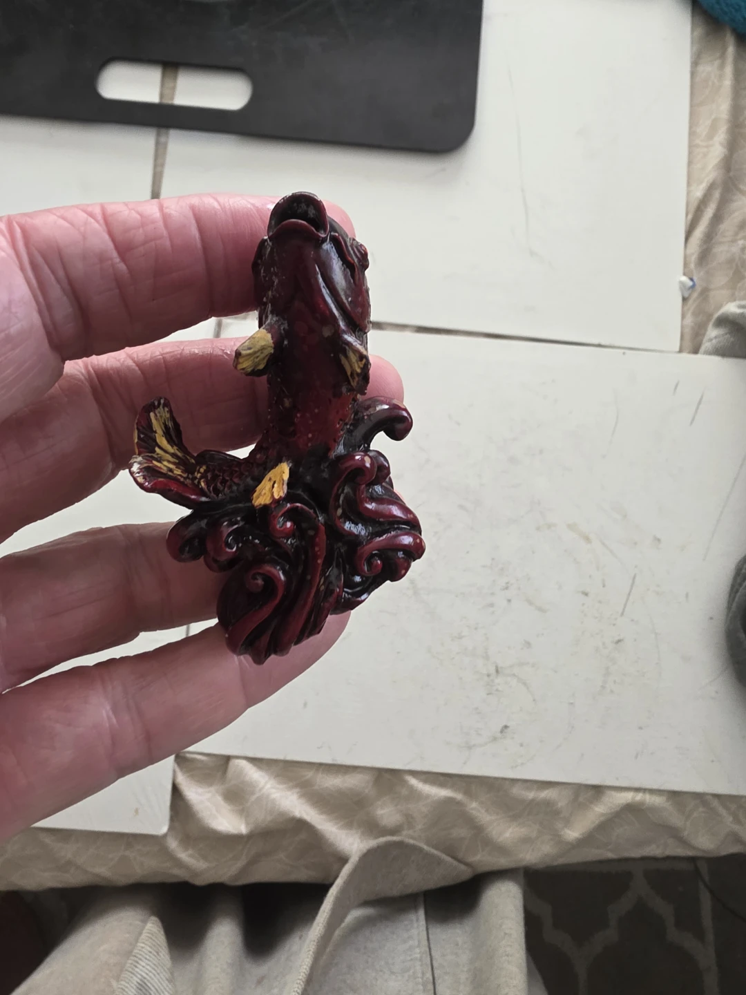 Carved vintage koi  Red Fish Figurine - photo 3