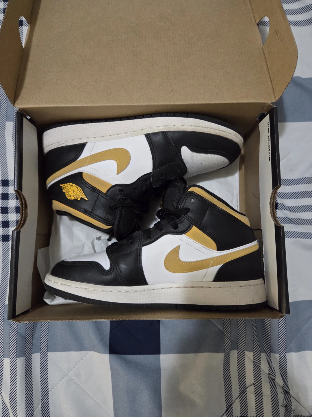 Air Jordan 1 Mid Youth Sneakers - photo 2