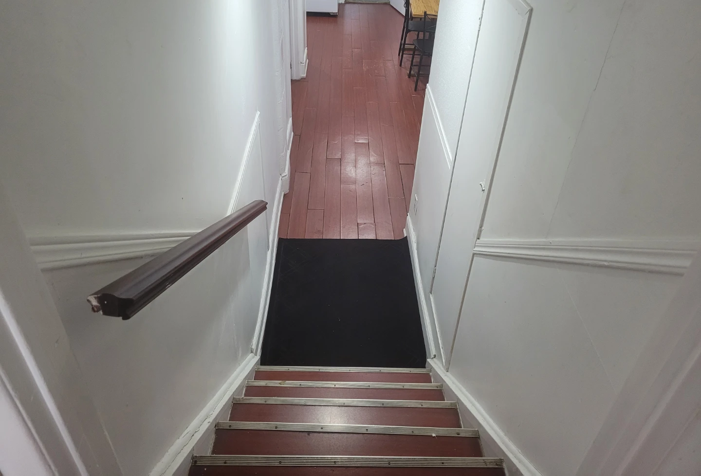 2 bedroom basement for rent - photo 5