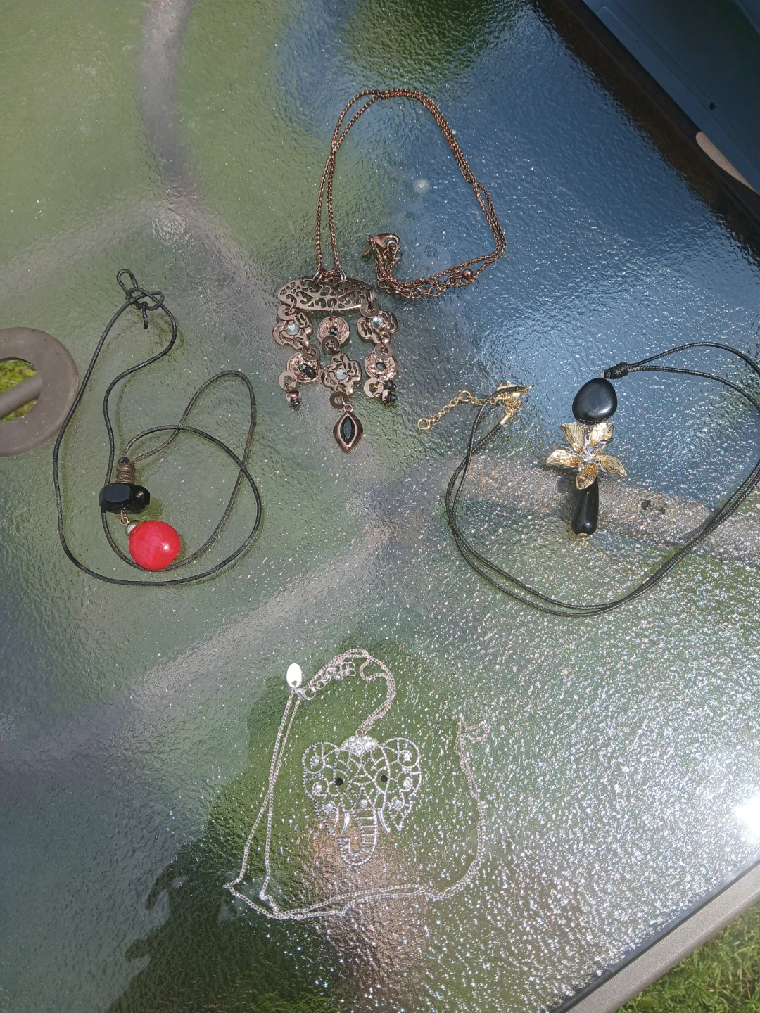 Assorted vintage Necklaces Set