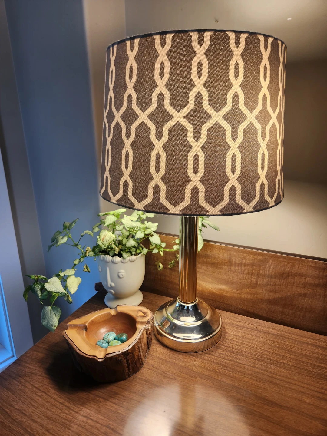 Brass Table Lamp with Geometric Shade - photo 4