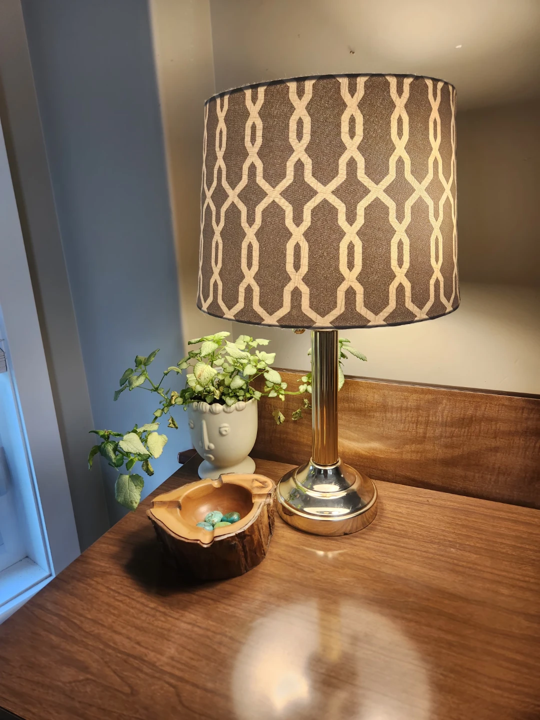 Brass Table Lamp with Geometric Shade - photo 5