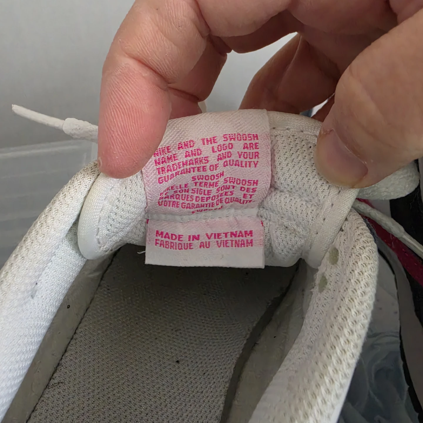 6Y Nike Dunk Low White Black Pink - EUC - photo 4