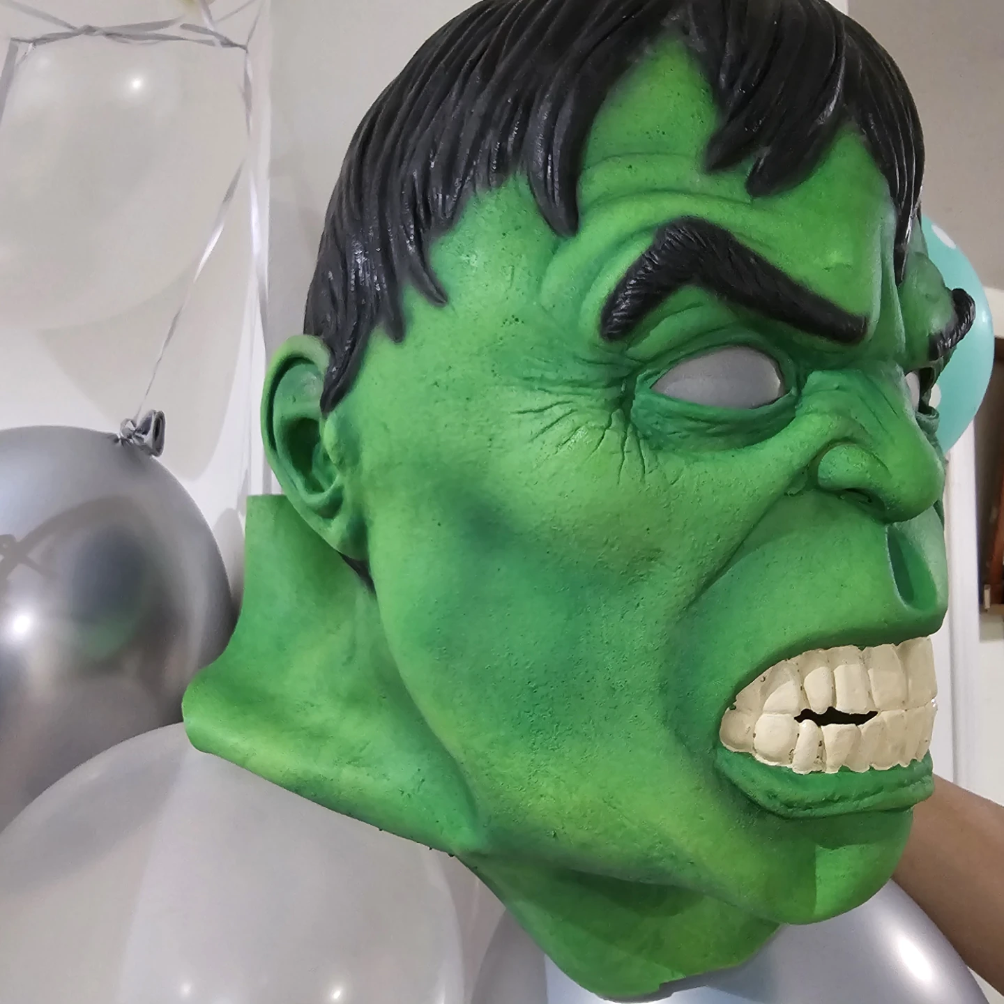 Official Marvel Hulk Full-Head Latex Mask - Excellent Condition - photo 2