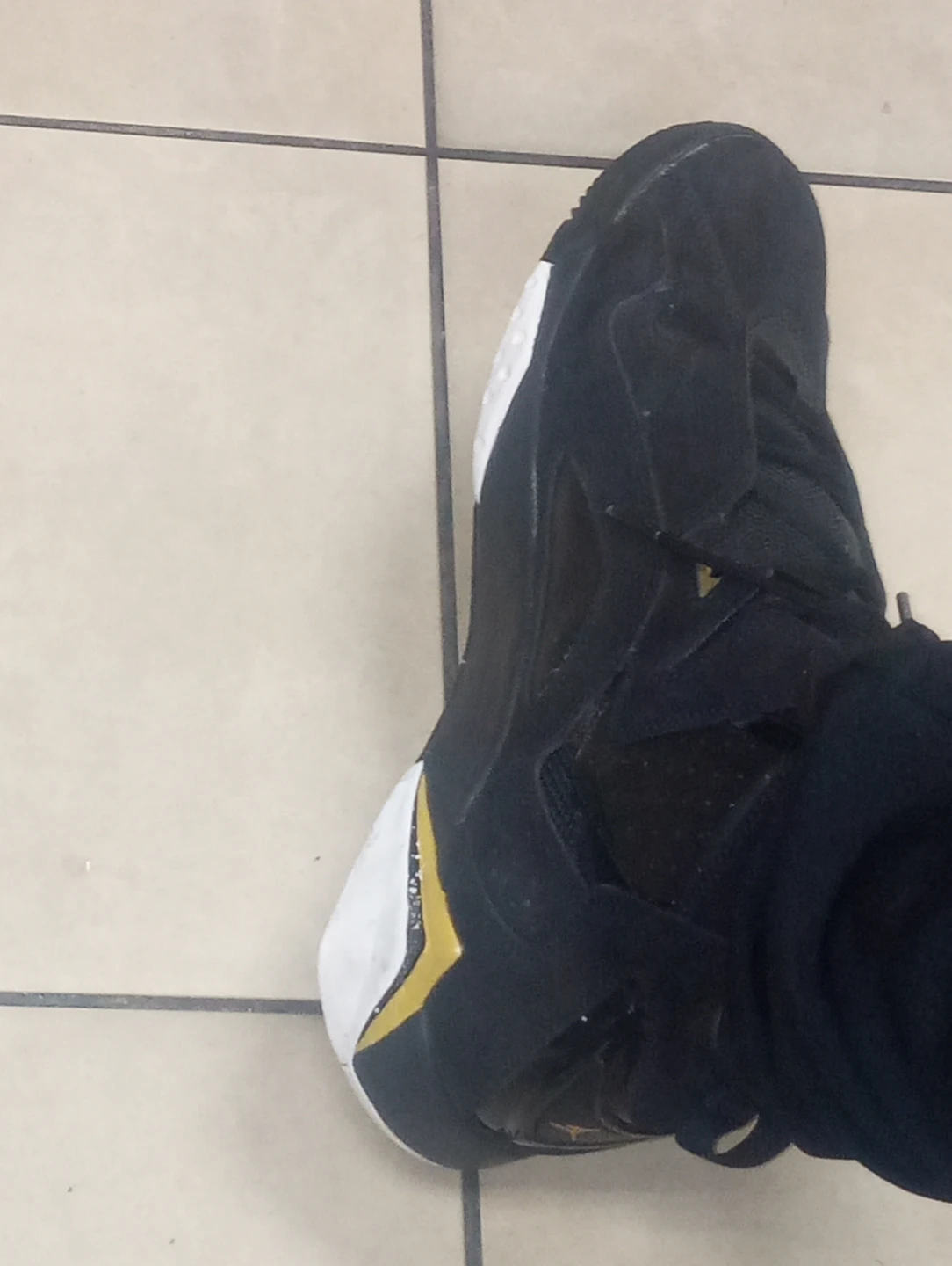 Black and Yellow Basketball Shoes - photo 2