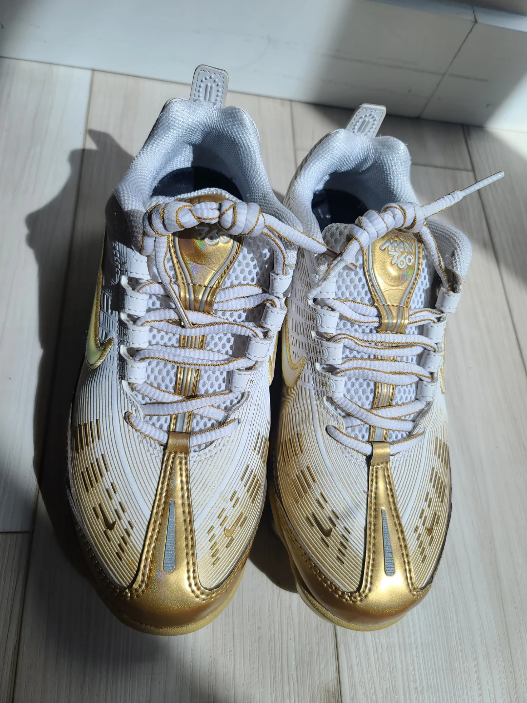 Nike Air Max 720 Shoes White Gold Size 6.5