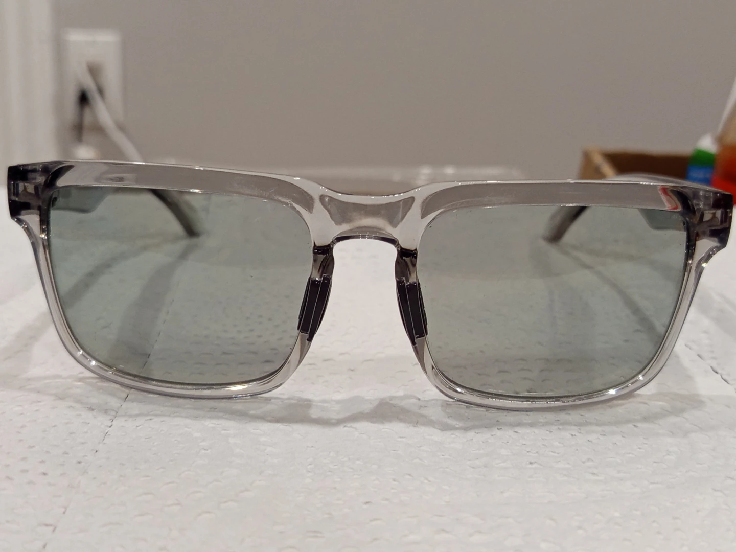 Brand New KDEAM Oversized  Polarized Sunglasses (Clear / Gray)