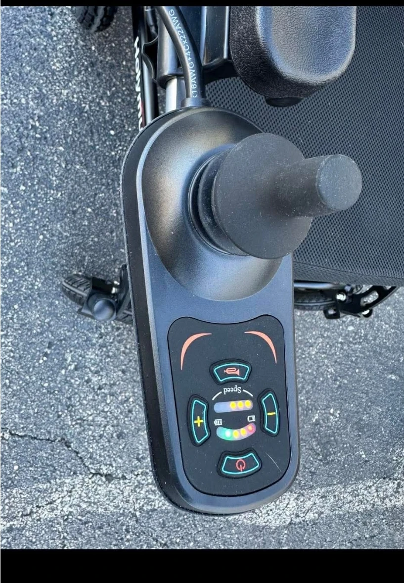 Electric Wheelchair Brand New  – Foldable – - photo 4