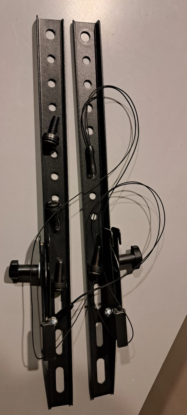 AmazonBasics TV Wall Mount Bracket