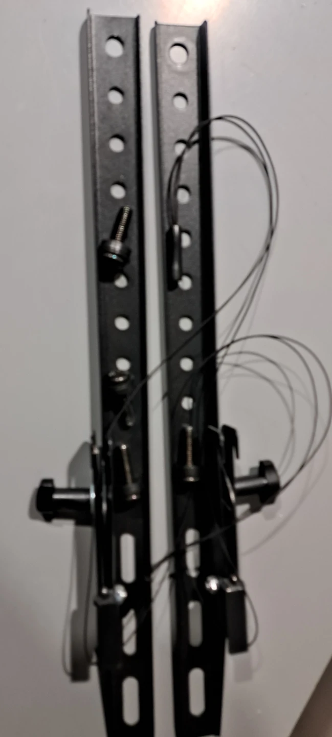 AmazonBasics TV Wall Mount Bracket - photo 2