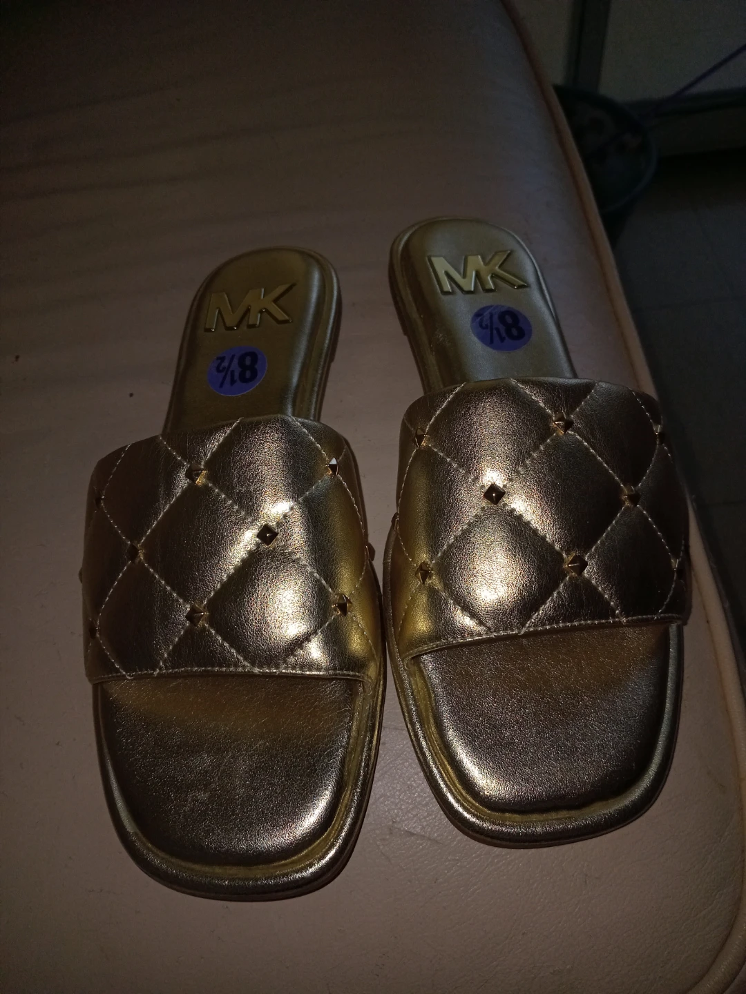 Michael Kors Gold Quilted Slides Size 8.5 - photo 3
