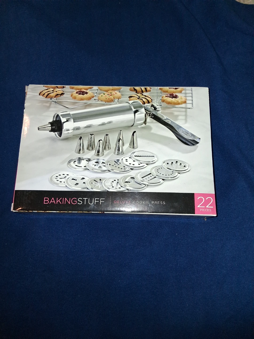 Deluxe Cookie Press with 22 Pieces