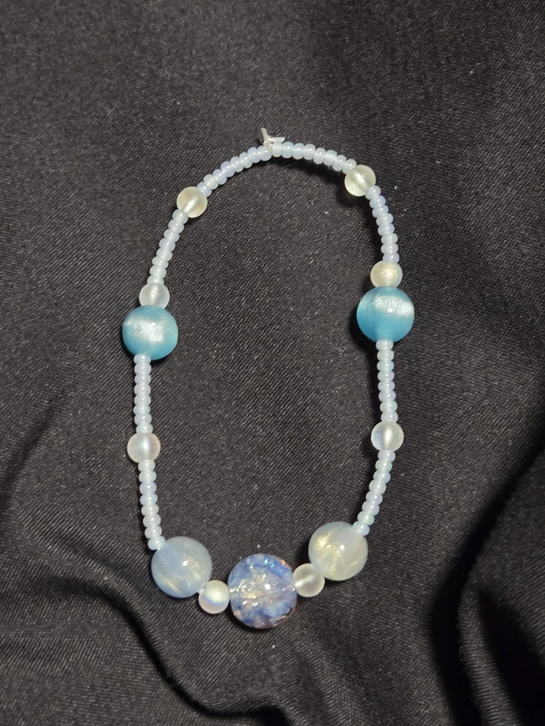 Blue and White Beaded Bracelet - photo 3