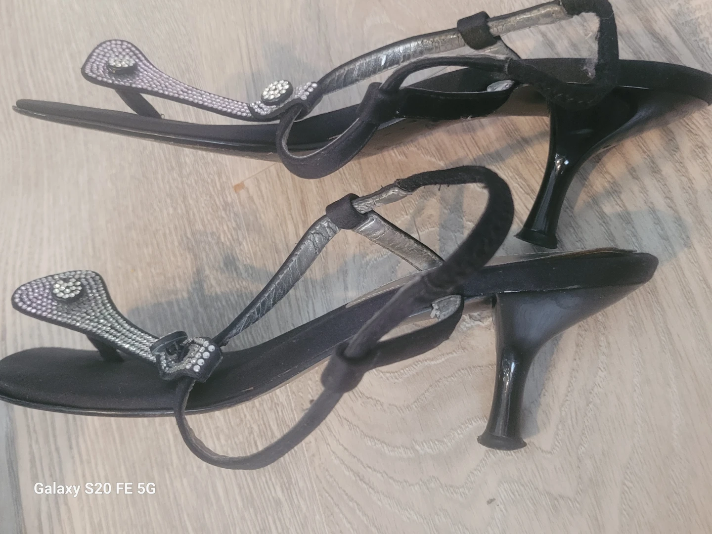 GIANNI BINI Black Embellished Thong Sandals - photo 4