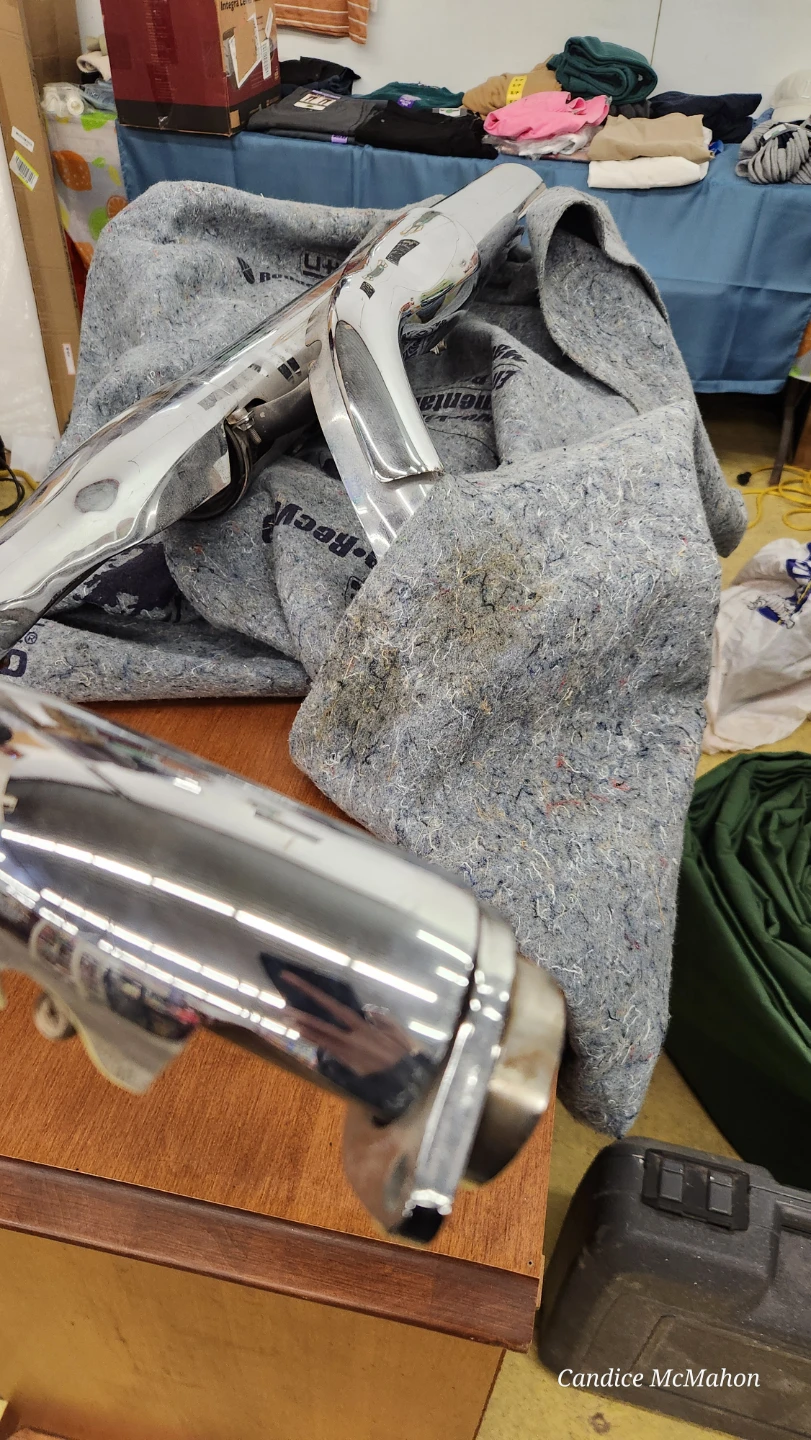 Chrome Exhaust Pipes Came off 900 Kawasaki - photo 2