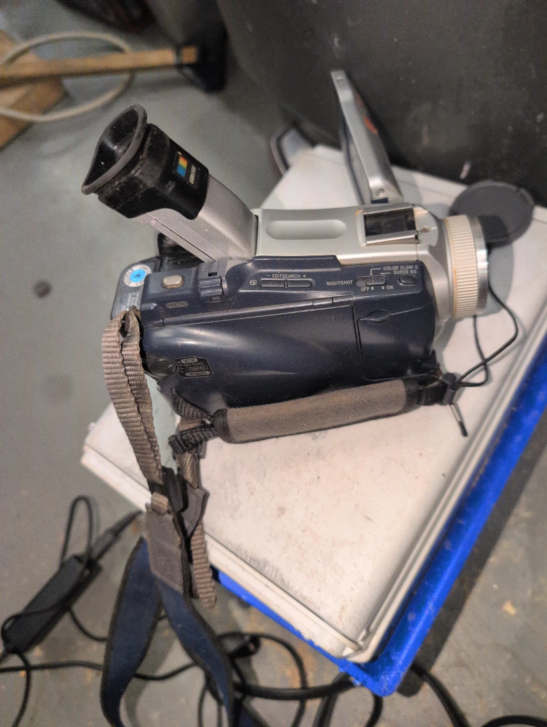 Sony Digital Handycam 120x Zoom Video Camera - photo 3