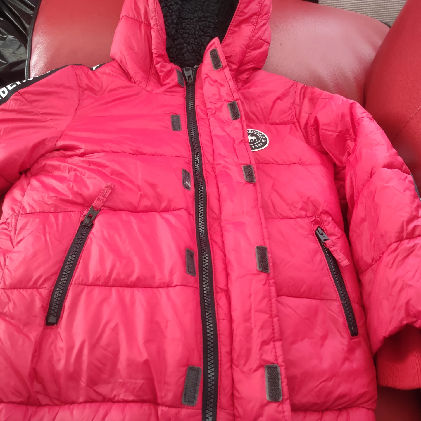 MOS:Abercrombie Kids Puffer Jacket Red Size 5/6 - photo 2
