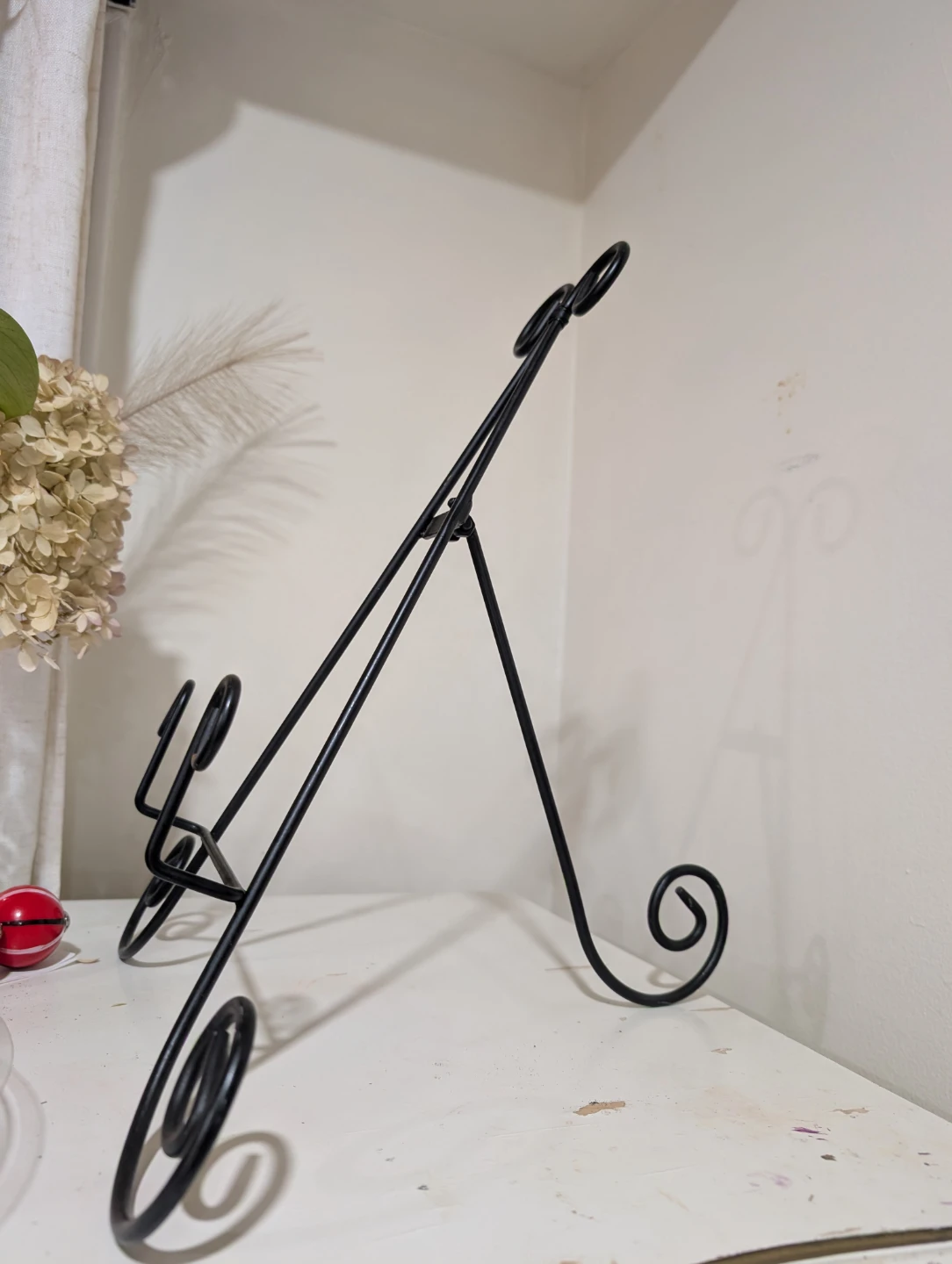 Black Metal Display Easel - photo 2