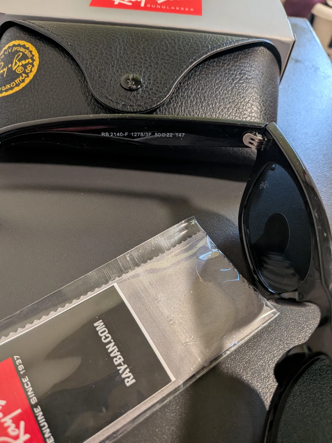 Ray-Ban Wayfarer Sunglasses - photo 2