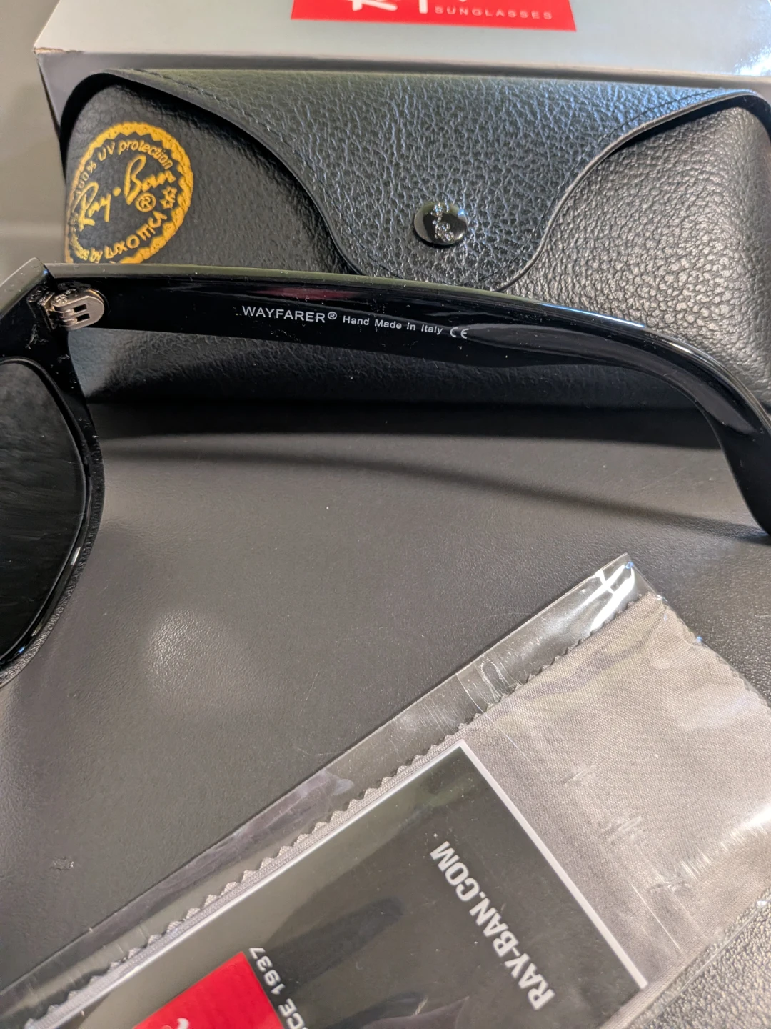 Ray-Ban Wayfarer Sunglasses - photo 3