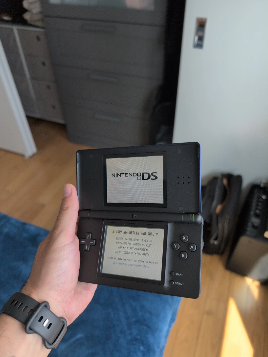 Nintendo DS Lite - Blue - Like New - Games and Case Included - photo 4