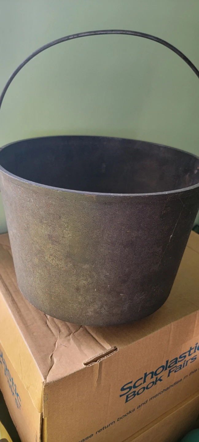 Vintage Cast Iron Pot with Handle