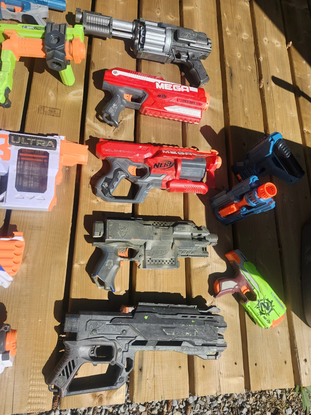Assorted Nerf Blasters - Bundle Lot