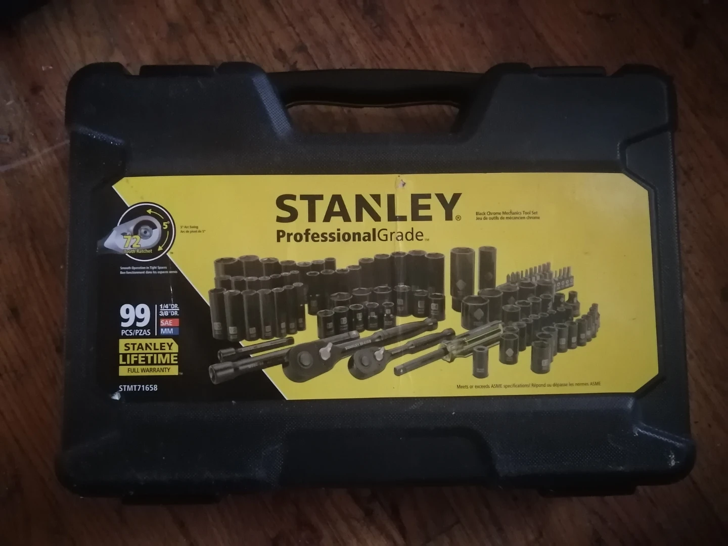 Stanley 99-Piece Black Chrome Mechanic's Tool Set
