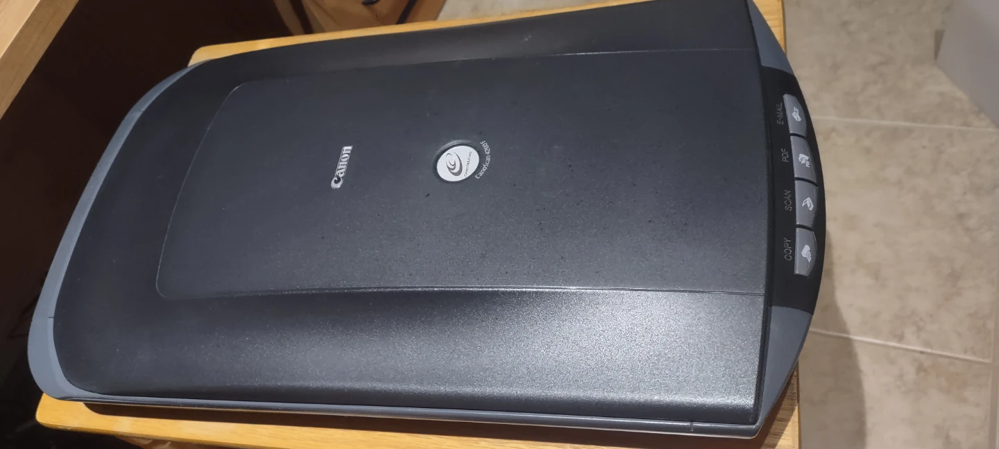 Canon Scanner (CanoScan 4200F)
