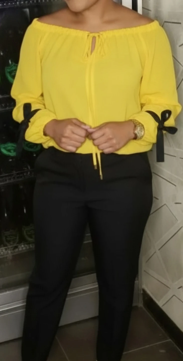 Ellen Tracy Women's Yellow Tie-Neck Blouse Size M