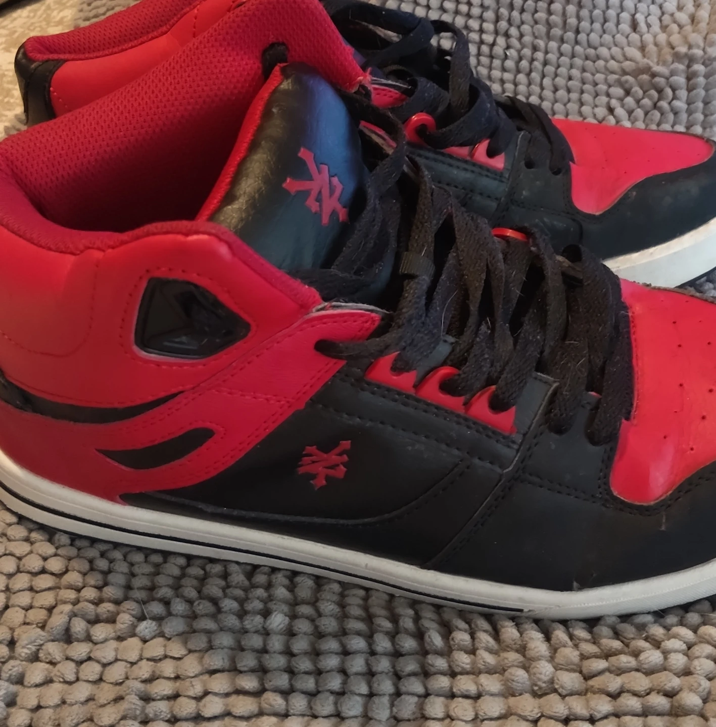 Zoo York High Top Sneakers - Red/Black - photo 2