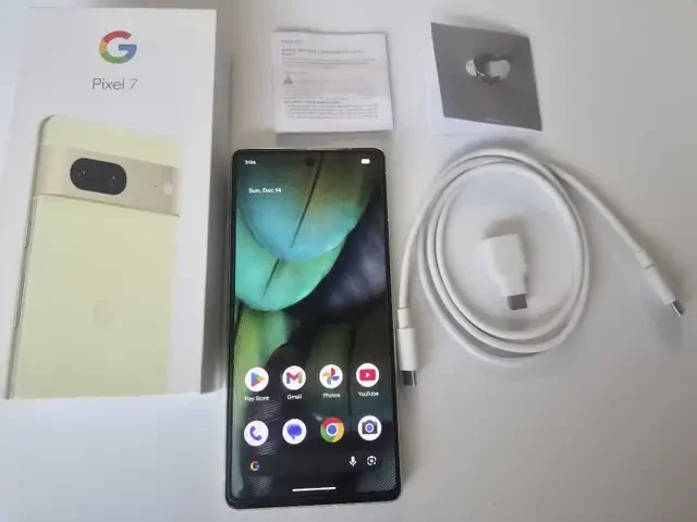 Google Pixel 7 Smartphone