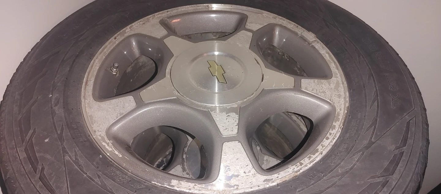 Nokian Hakkapeliitta R2 SUV Studless Tires with Chevrolet Rims