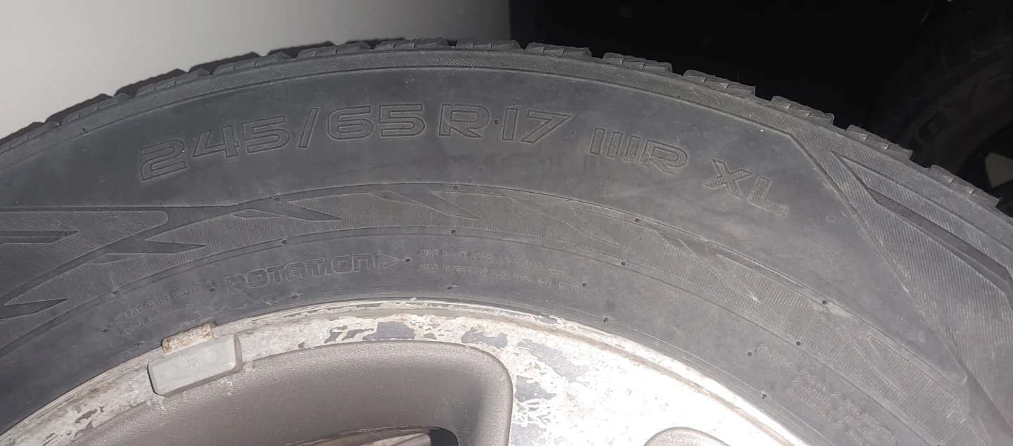 Nokian Hakkapeliitta R2 SUV Studless Tires with Chevrolet Rims - photo 3