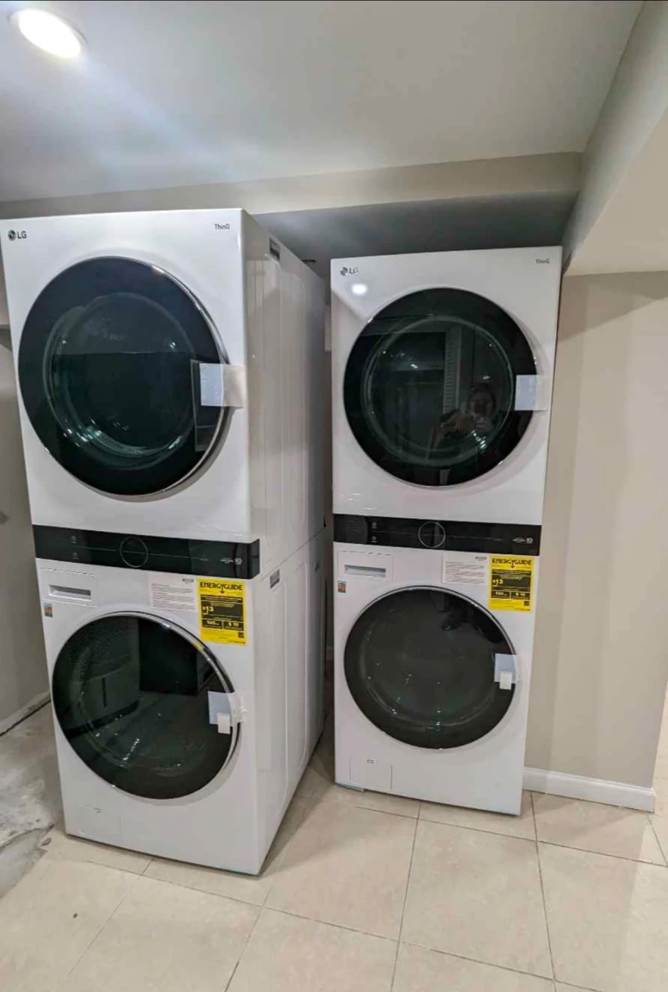 New LG thinq washer and dryer eléctric tower