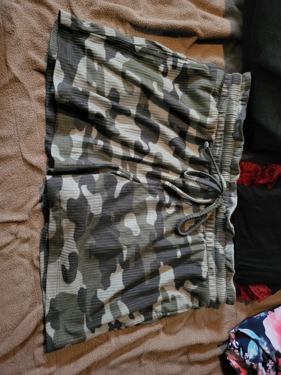 Ribbed Camo Print Lounge Shorts
