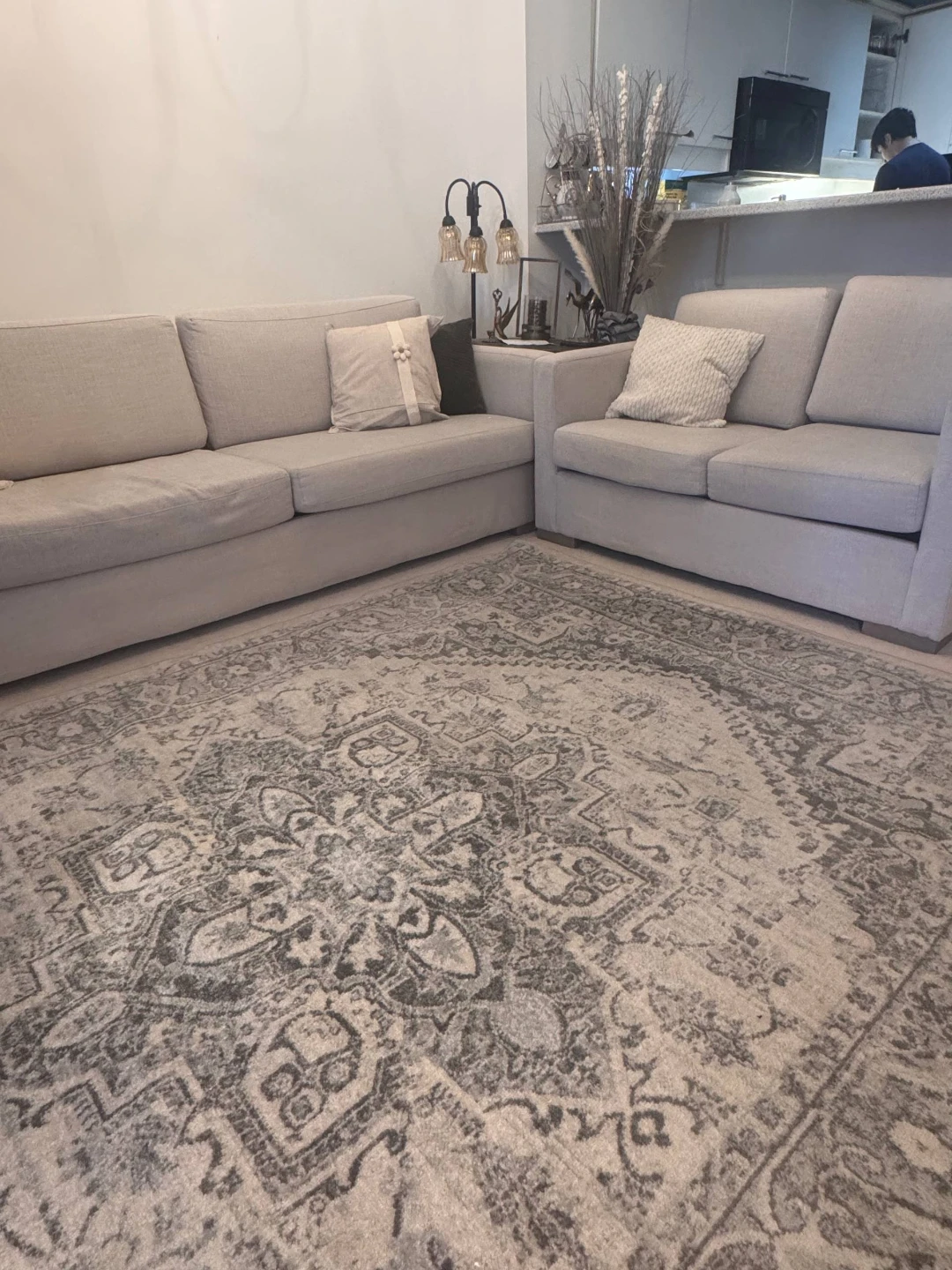 Persian-style Area Rug - photo 2