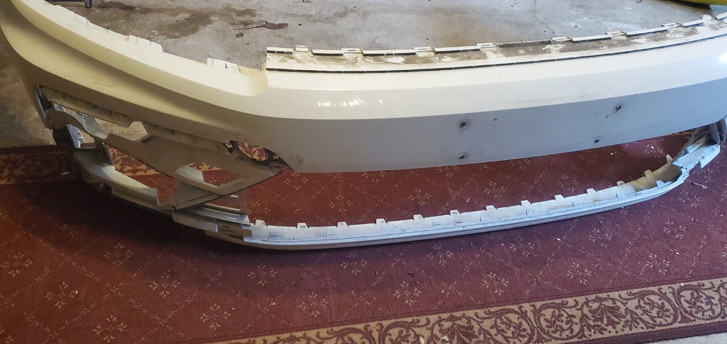 White Front Bumper Cover for 2021 Tiguan - photo 4