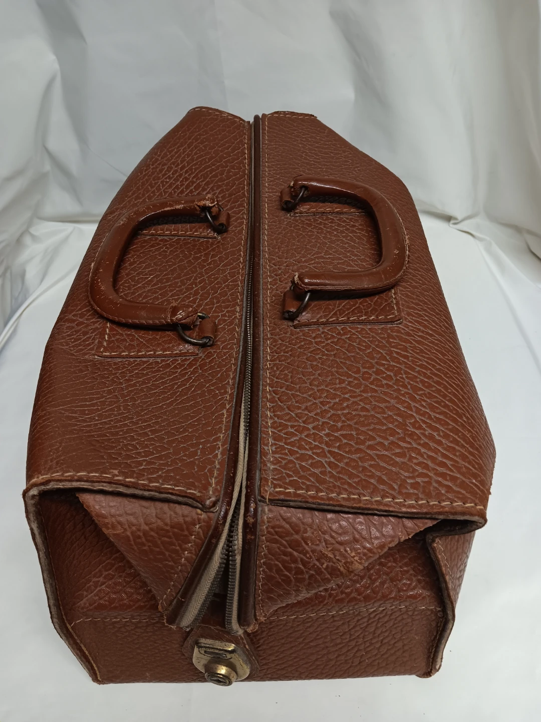 Vintage Brown Faux Leather Travel Bag