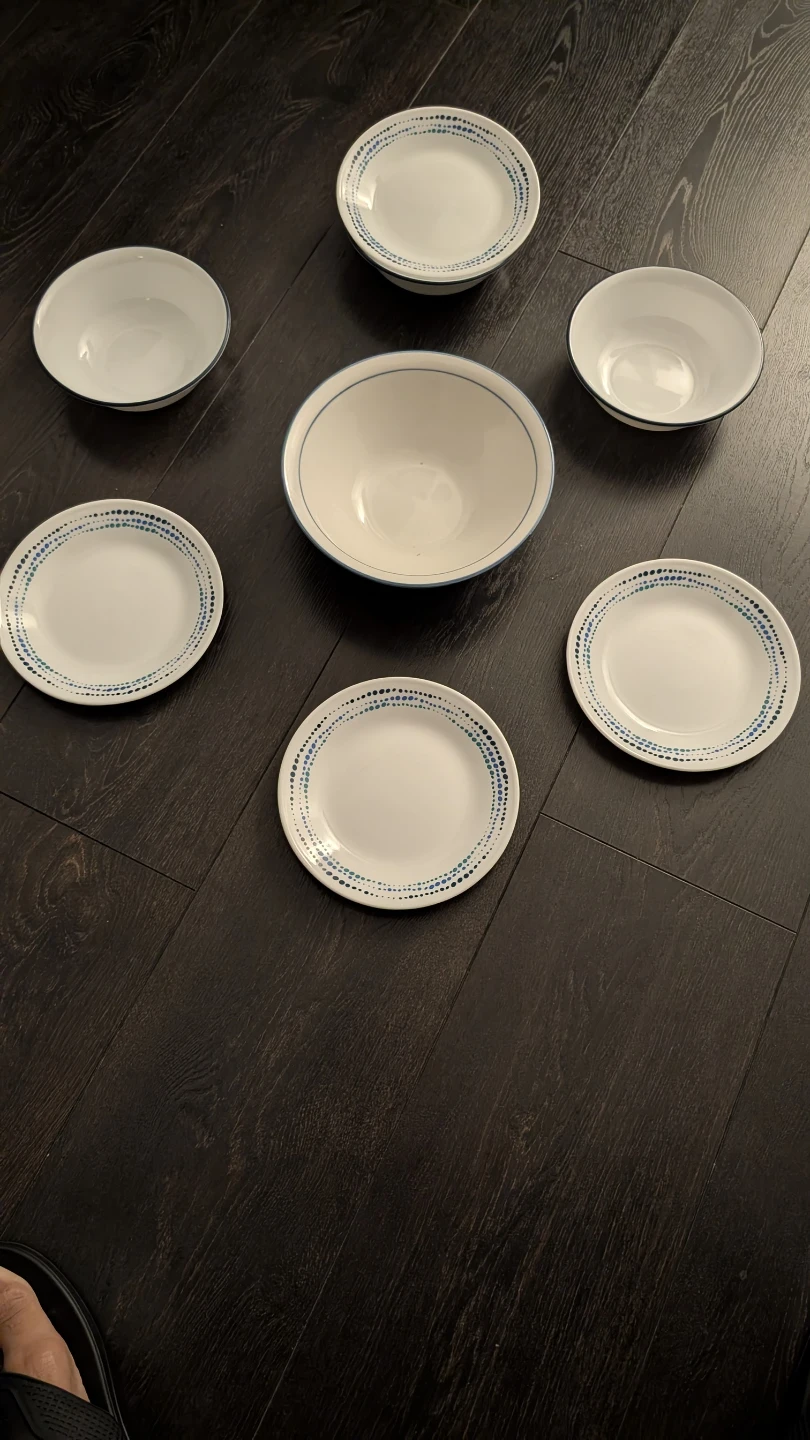 Kitchen Starter Bundle: Plates, Glasses & Toaster! - photo 3